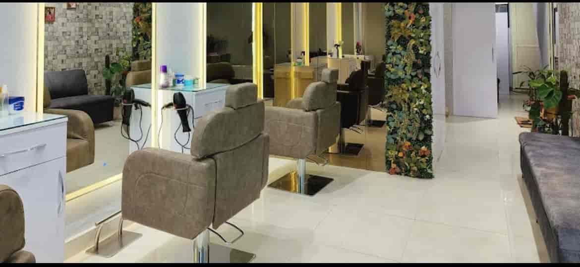 Inside Dazzle Studio — styling chairs and mirrors